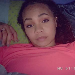 Meet your Posher, Kenisha